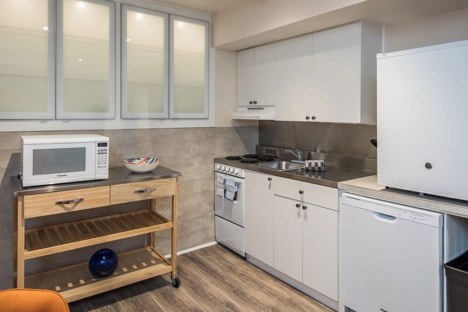 Fully Equipped Small Kitchen