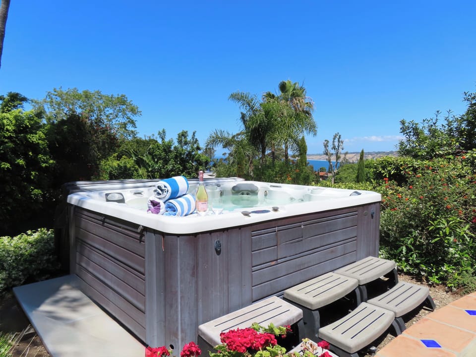Ocean View Hot Tub.