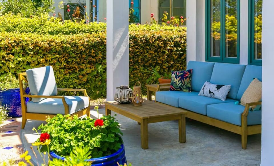 Outdoor Sitting Area.