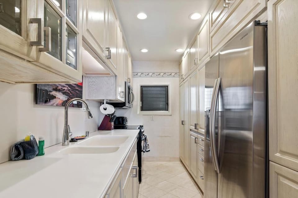 Ample counter space in kitchen