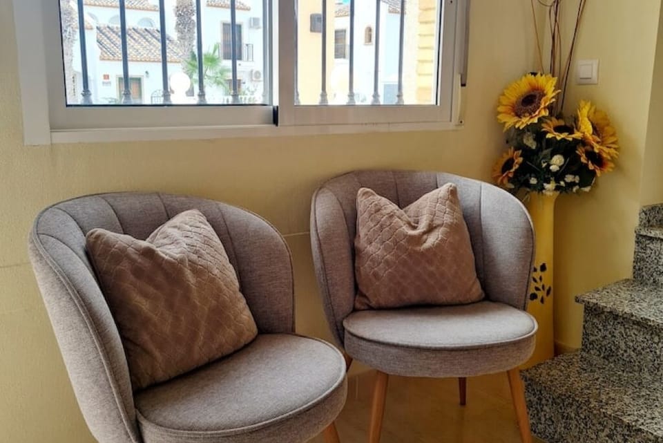 Casual seating