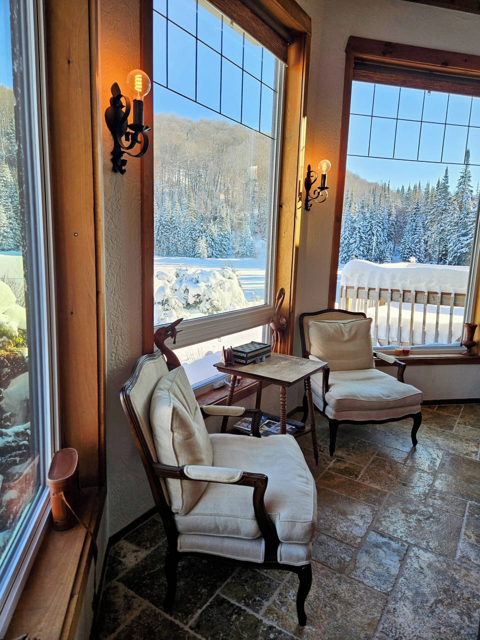 Lounge area table and chairs