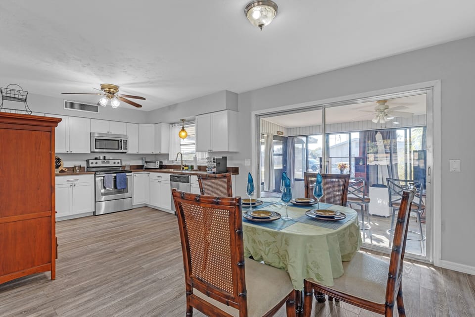 Indoors, Floor, Flooring, Kitchen, Dining Table