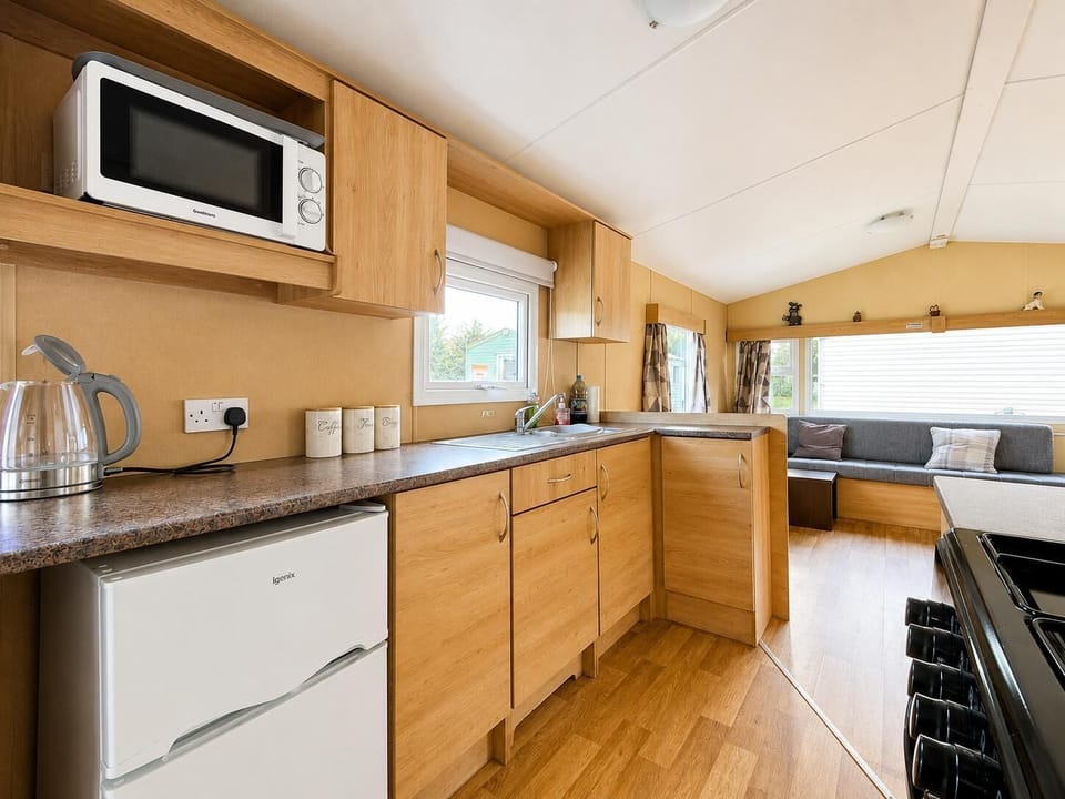 For last-minute breaks, head to Skegness in England and experience the charm of Southview Caravan Park Skegness, ideal for dog-friendly short breaks.
