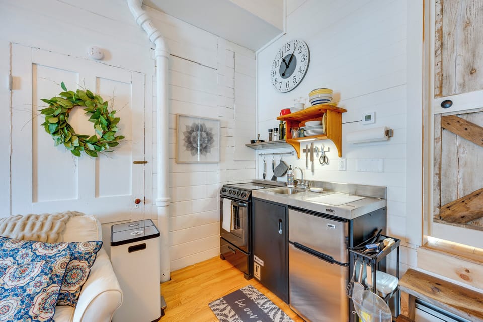 Kitchenette | 1st Floor | Cooking Basics