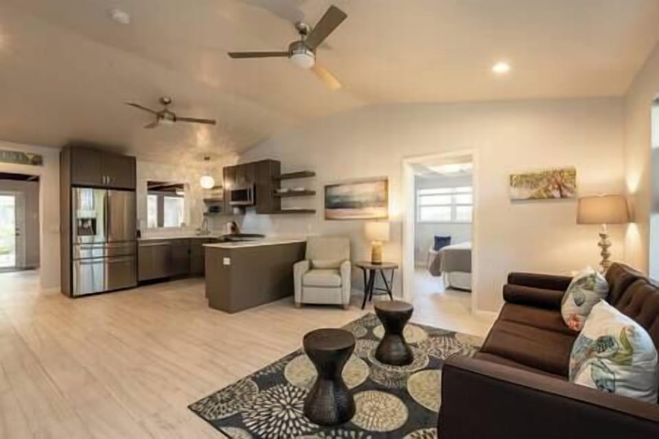 4fdca879 e1dc 4ca1 9a0d 0c6ac290cf76