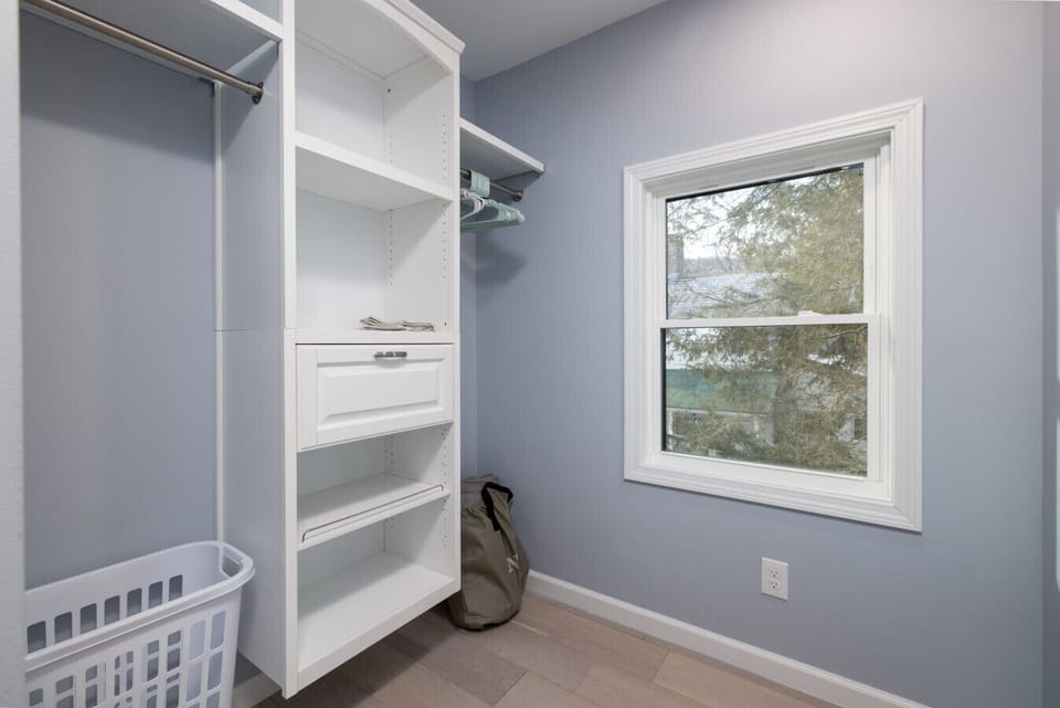 Powder room ready to use at your convenience