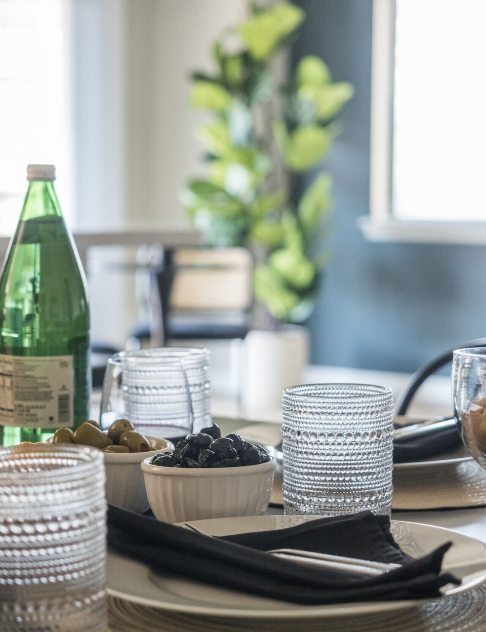 You’ll find this dining room to be the heart of your stay, with space for eating, working, or simply enjoying time together.