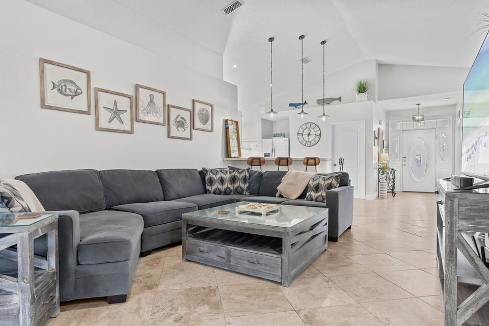 Living Area with breakfast bar nearby