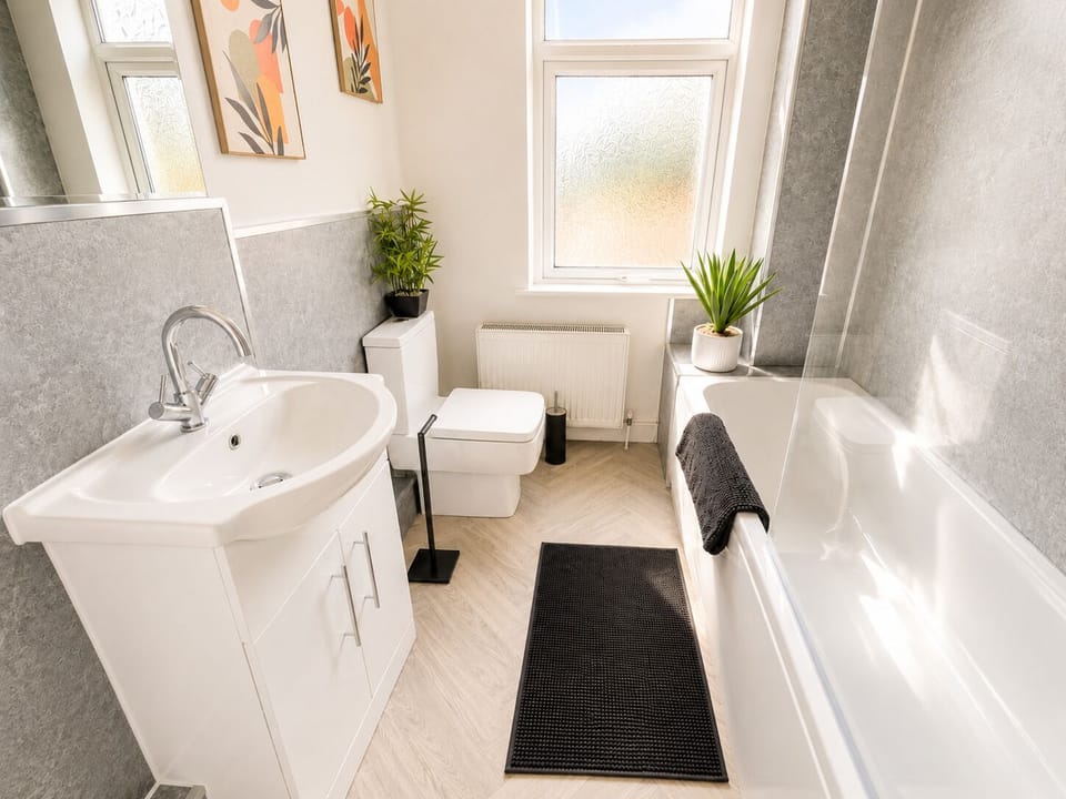 Lovely refurbished bathroom 