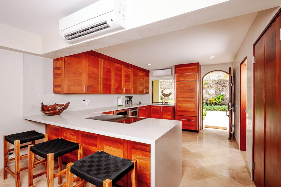Kitchen Bar