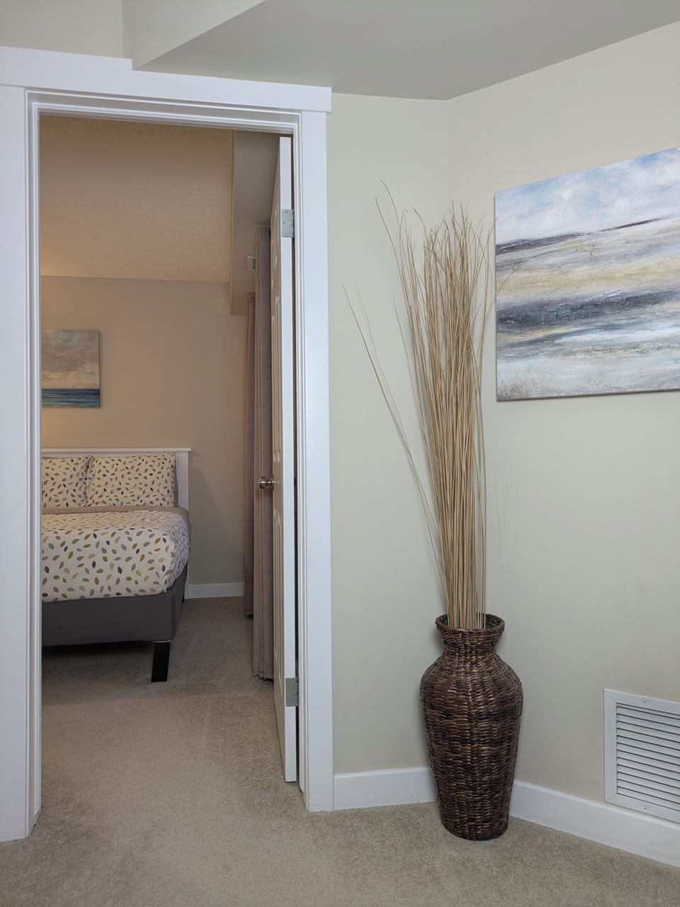 2nd bedroom 2 double beds