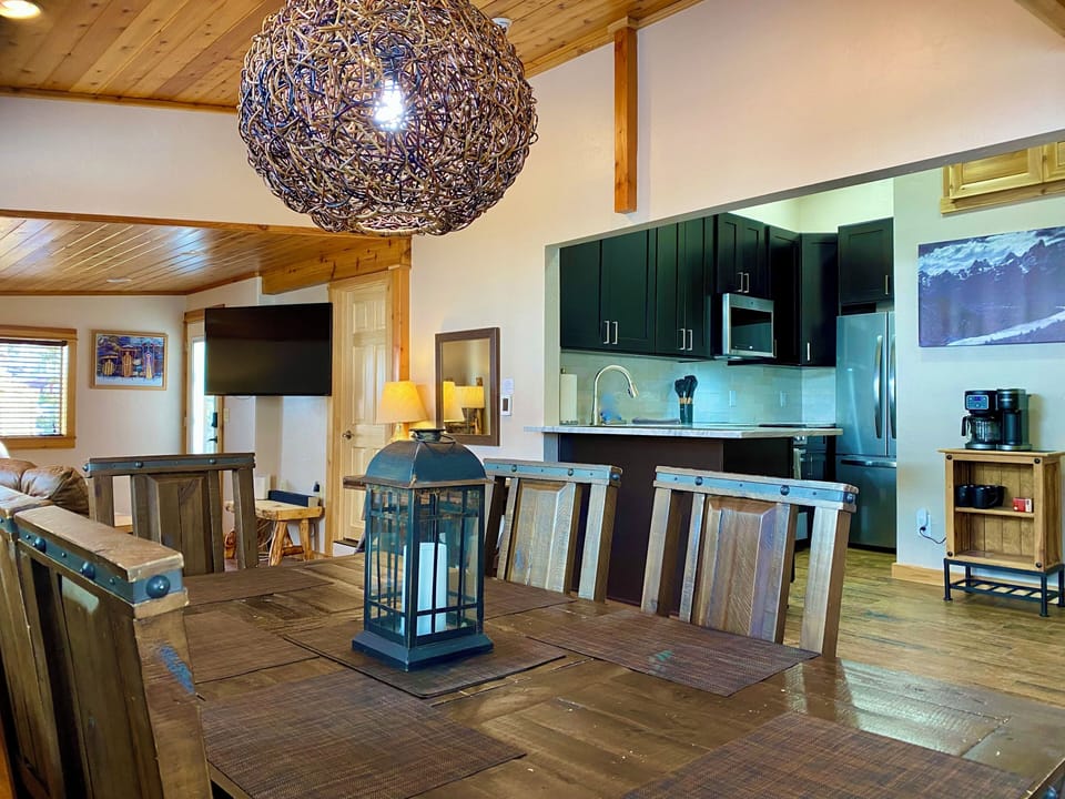 Formal Dining room seats  6