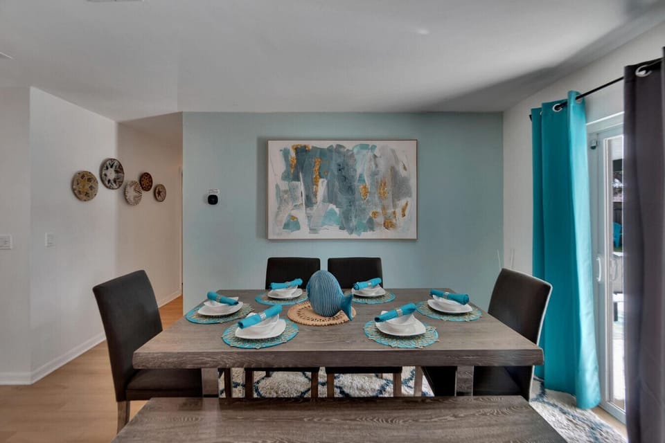 Dining table with lots of seating