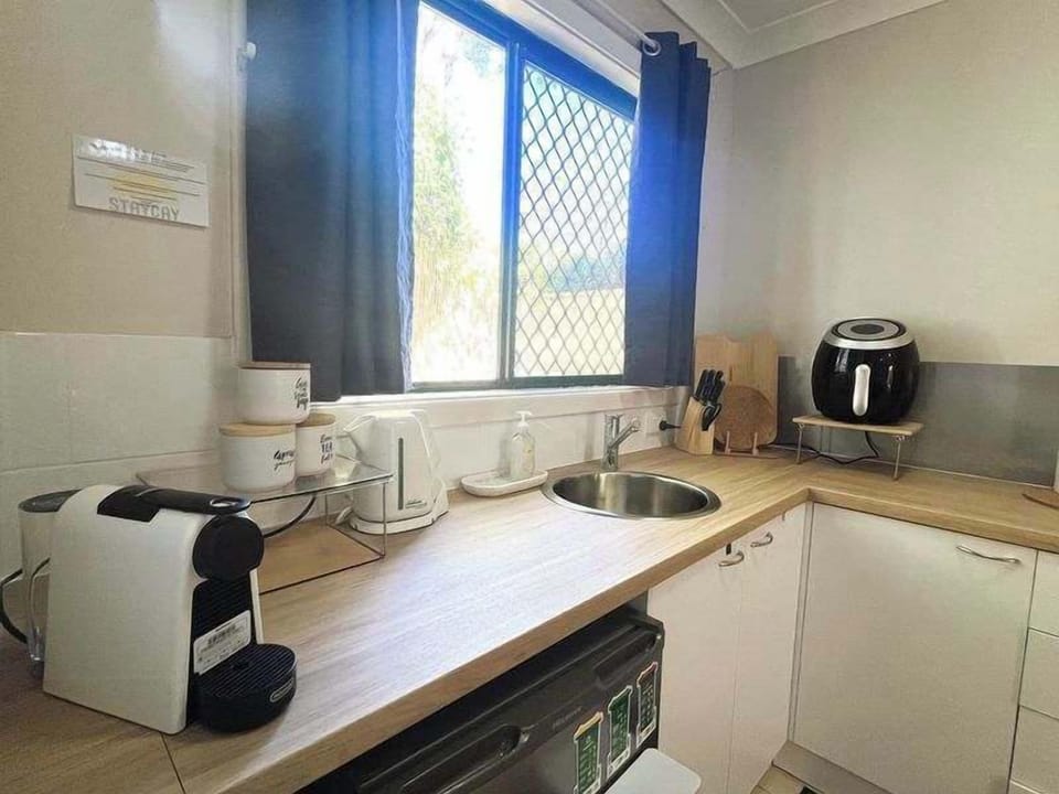 The fully equipped kitchen has everything you need to cook and dine with ease.