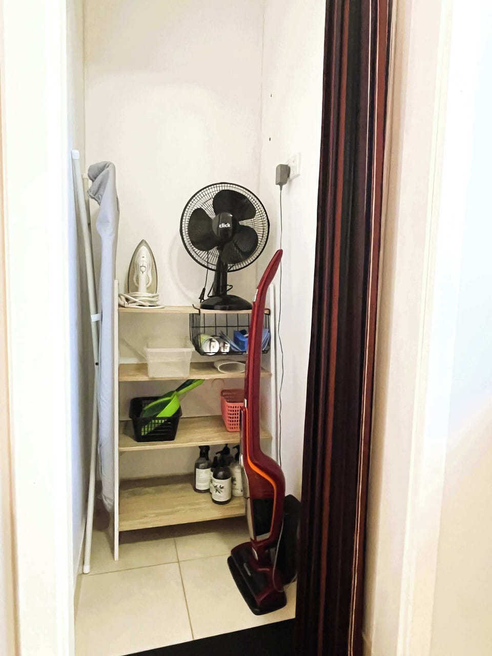 A practical feature for added comfort and organization.