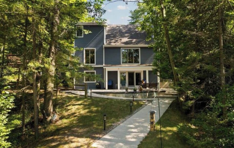 Welcome to Lake Therapy!