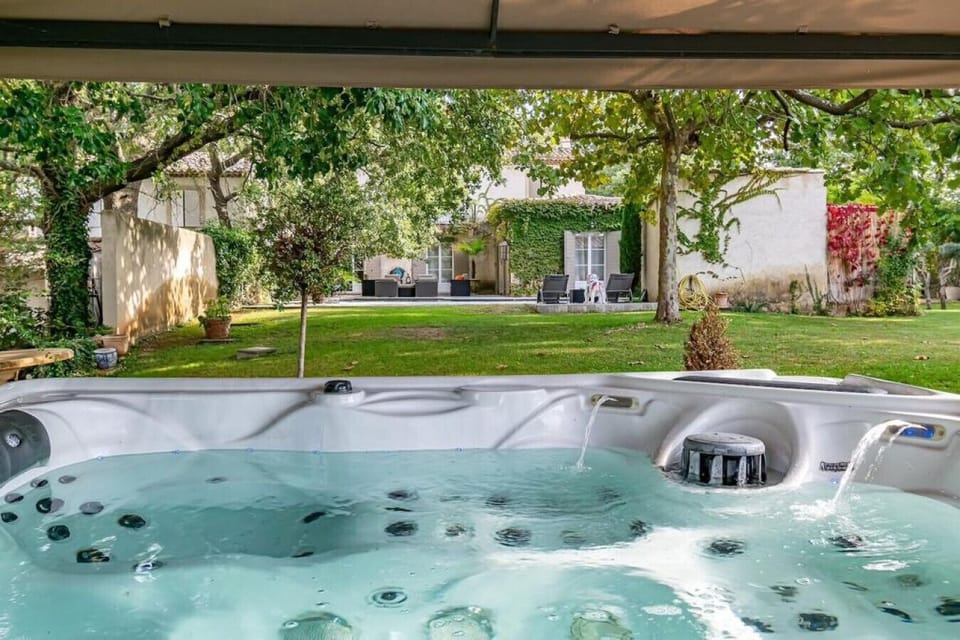 Jacuzzi