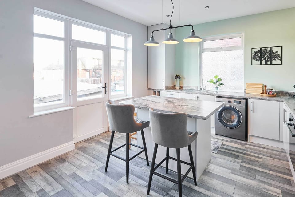 The Parade View, Whitby - Host & Stay