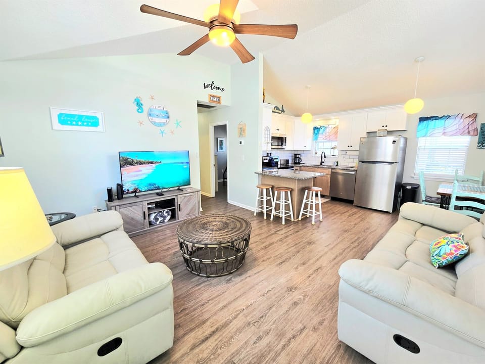 Living/Kitchen