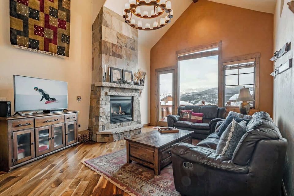 Unwind by the fire, stream your favorites on the smart TV, and soak in panoramic alpine scenery from the comfort of the sofa.