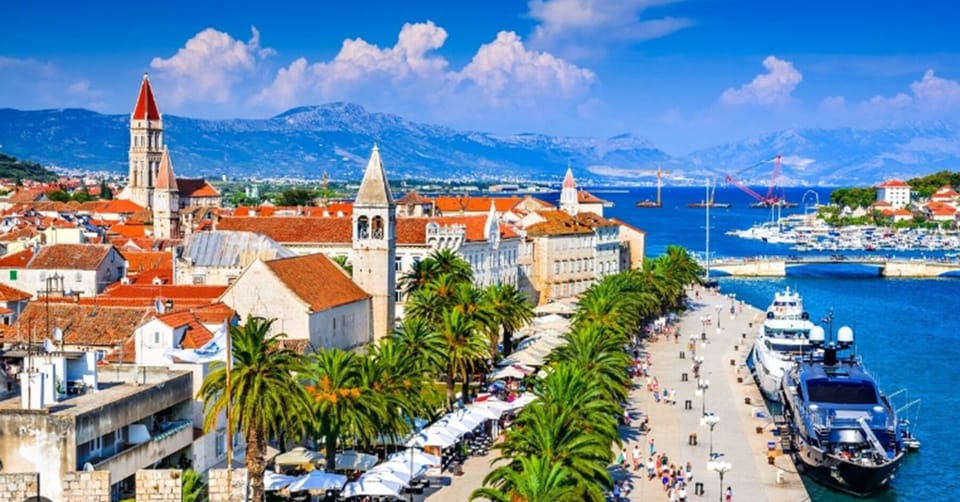 Trogir old town - 4km from the apartment