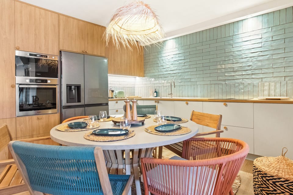 Dining space (2)