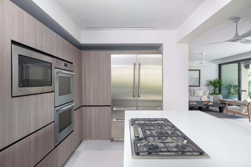 Fully equipped modern kitchen