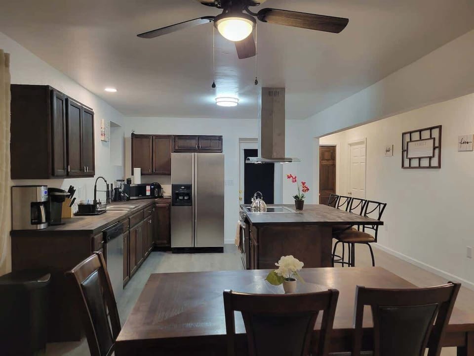 Dining area with seating for 10 and also has dinner tray tables 
