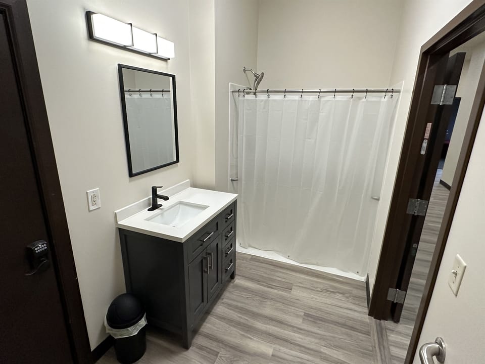 Shower - Common (B1 and B9 Share)