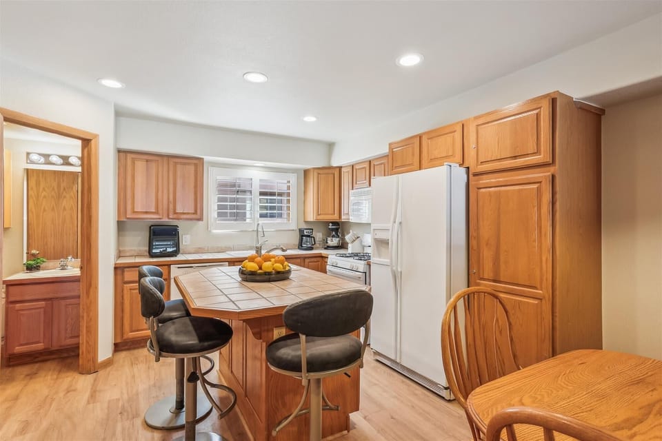 Kitchen, Cedars 24, Breckenridge Vacation Rental