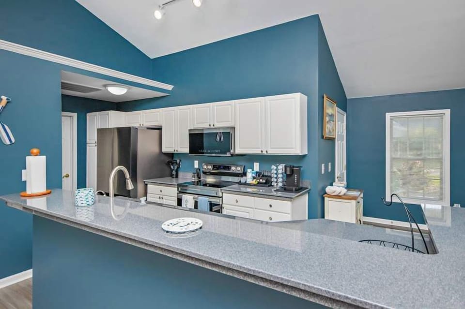 Fully stocked kitchen ready for your meals.