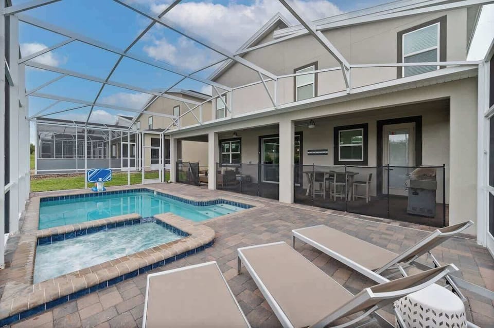 Private pool & spa! Heat available for $50 per night 