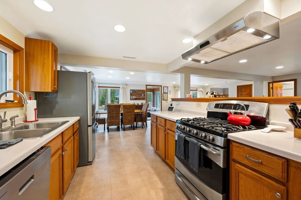 Large open concept Kitchen