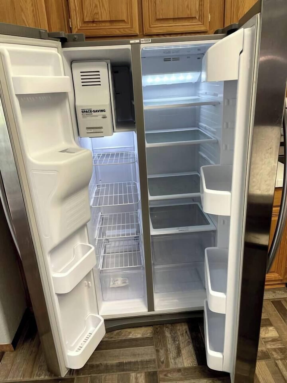 Inside of refrigerator/freezer