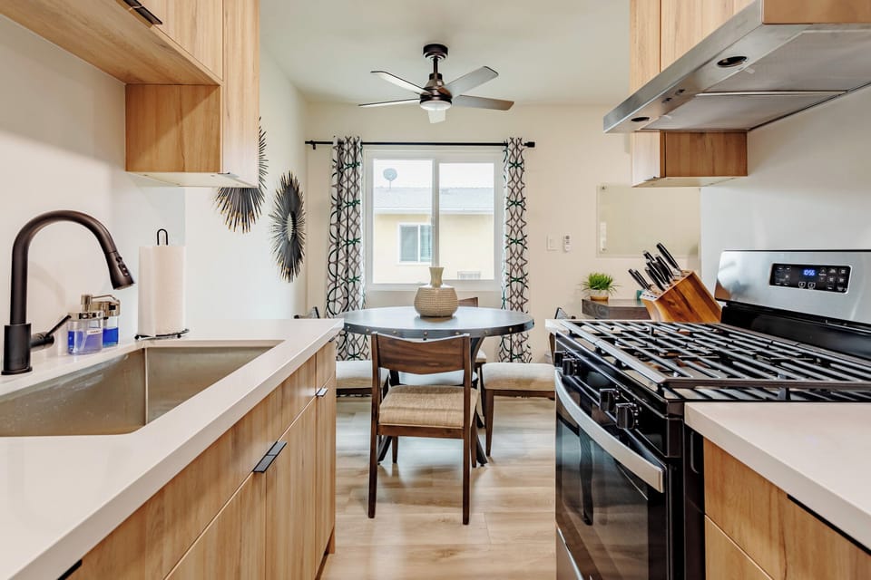Fully Stocked Kitchen.