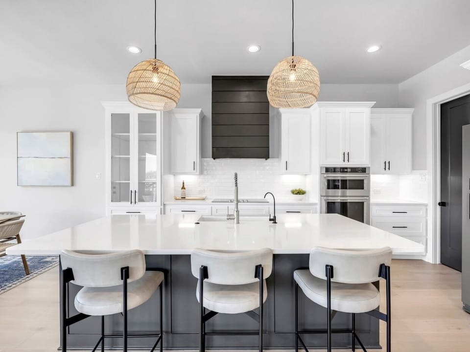 Large kitchen with Kitchen Aid Appliances and Island