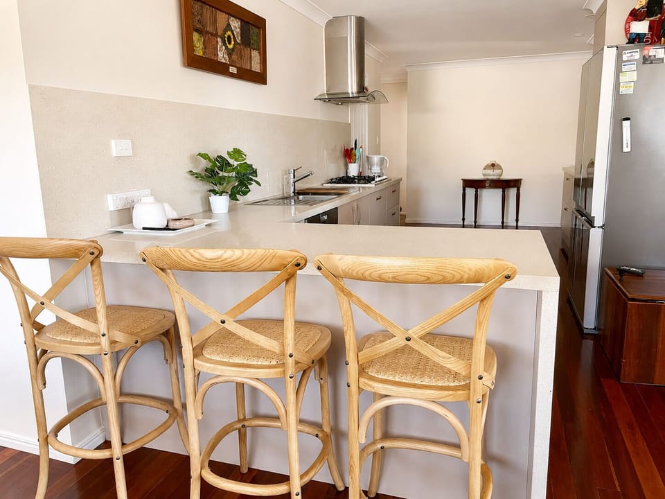 Breakfast Bar