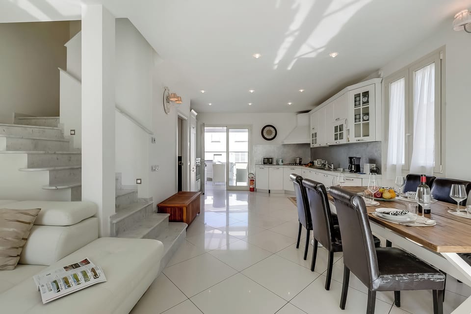 Kitchen and dining area