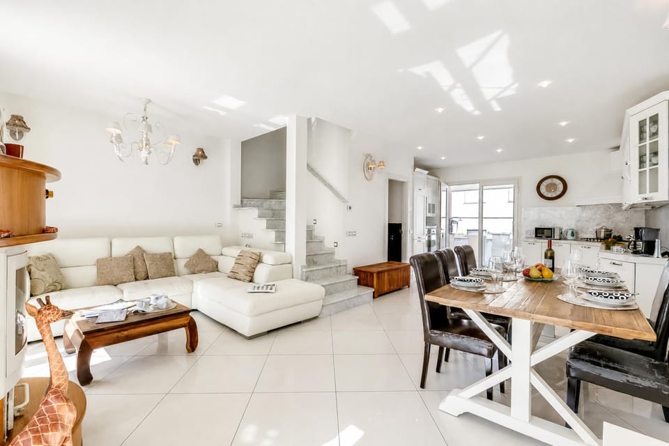 Living and dining room