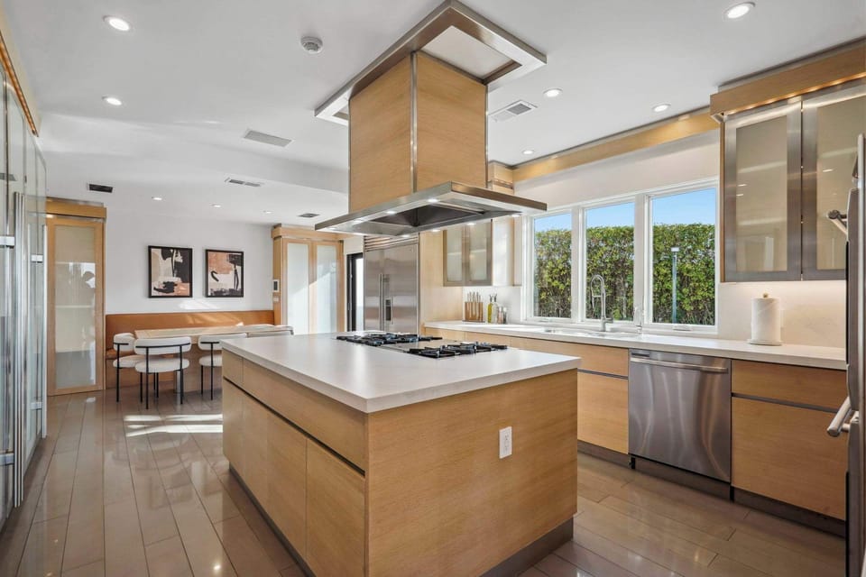 A chef’s kitchen with everything you need.