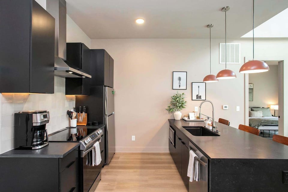 Fully Stocked Kitchen