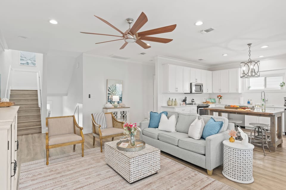 Open layout makes it easy for your group to connect.