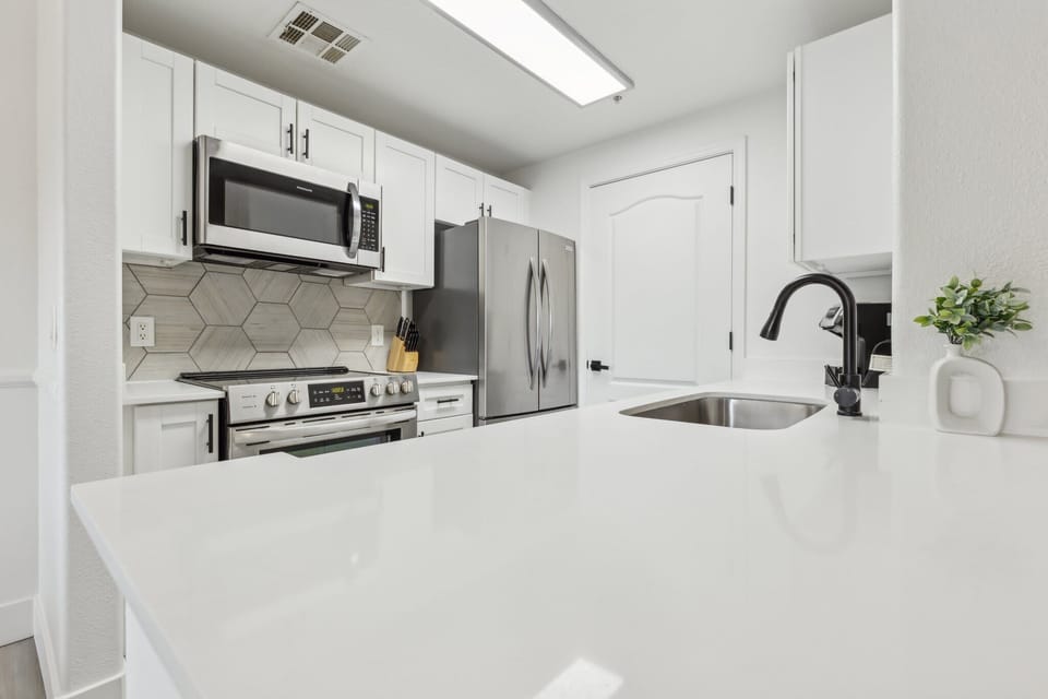 Fully equipped kitchen