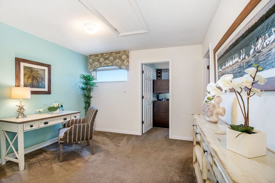 Upstairs Hallway with desk