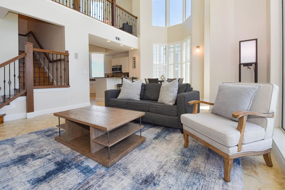 Silver Beach Towers West Penthouse 1901 - Living Area to Dining Area