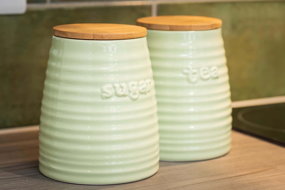 Coombe Cottage, Lyme Regis - Host & Stay