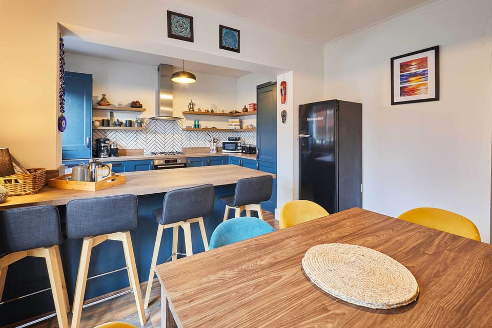 By The Sea, Newbiggin-by-the-Sea - Host & Stay