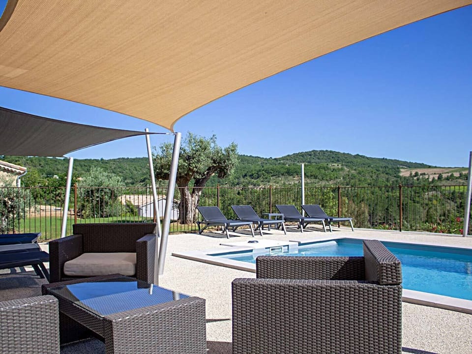 villa CALADOC