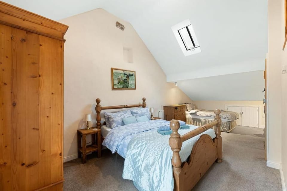 The Barn, Wheston - Host & Stay